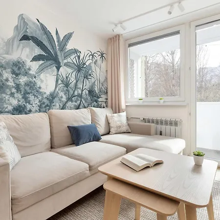 Przytulny Z Dwiema Sypialniami I Balkonem W Gdyni By Renters Appartement